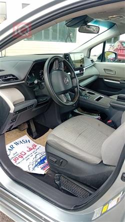 تويوتا سيينا